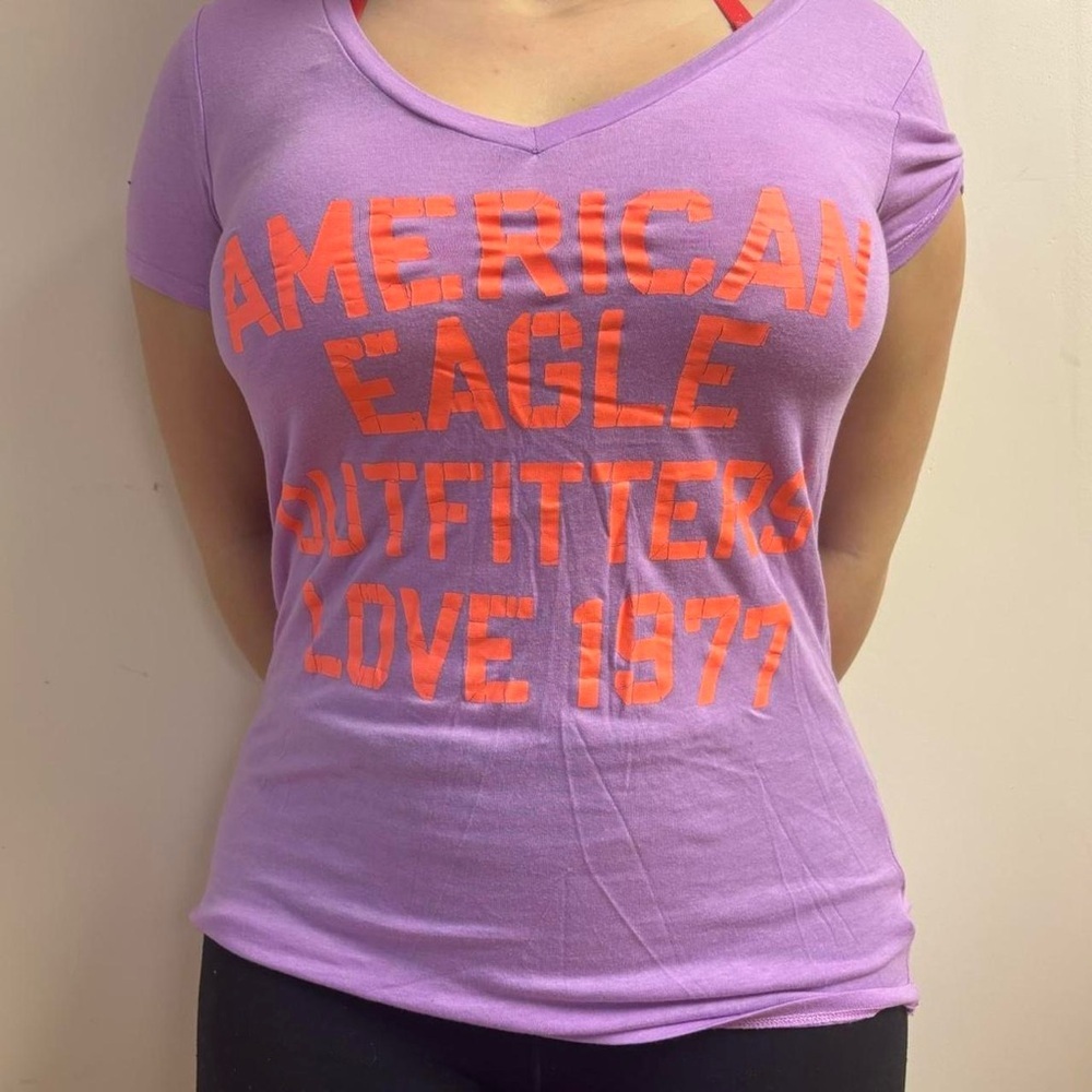 2010s 100% breathable cotton graphic short sleeve v neck American eagle shirt